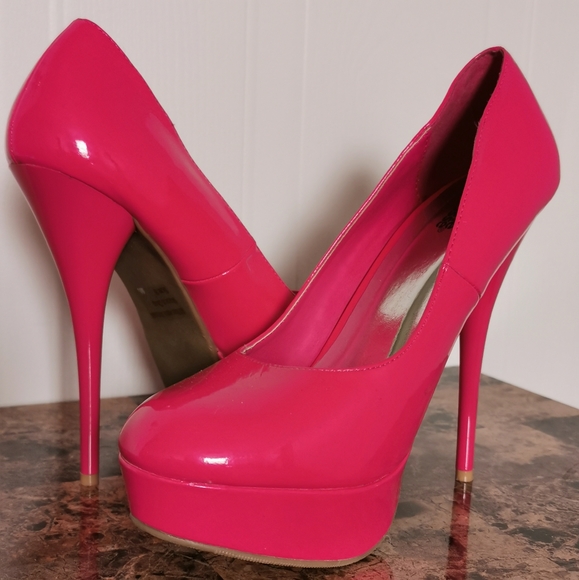 Charlotte Russe Shoes - Charlotte Russe NWOT pink platform heels